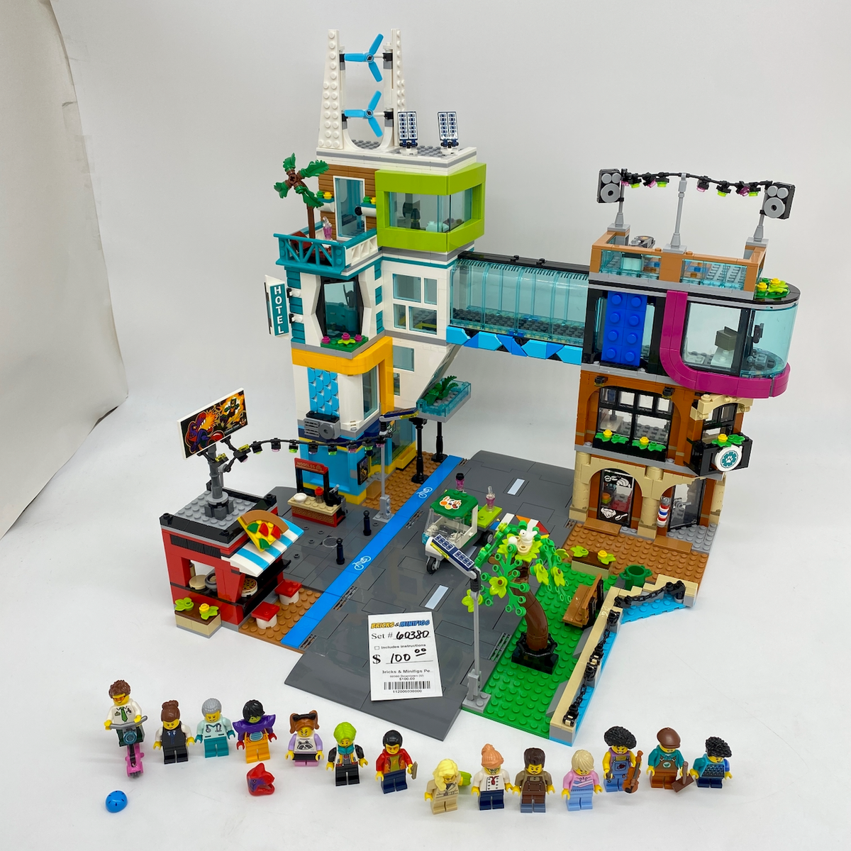 60380 Downtown (U) – Bricks & Minifigs - Pearland