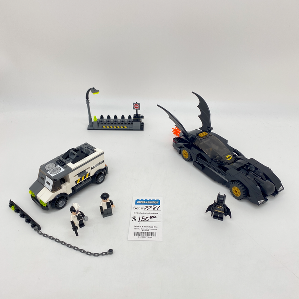 7781 The Batmobile: Two-Face's Escape (U)