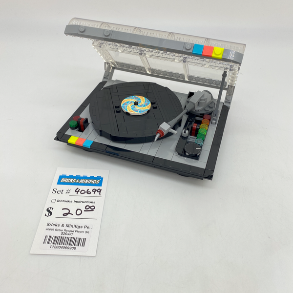 40699 Retro Record Player (U)