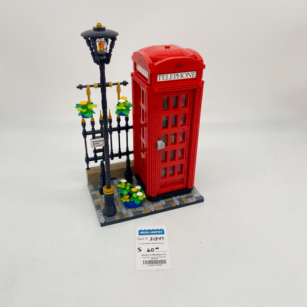 21347 Red London Telephone Box (U)