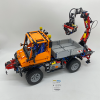 8110 Mercedes-Benz Unimog U400 (U)