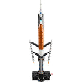 42221 NASA Artemis Space Launch System Rocket