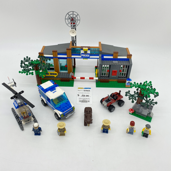 Lego city omgg 4440 station police