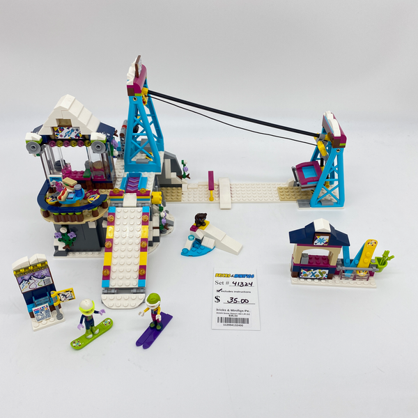 41324 Snow Resort Ski Lift (U)