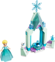 43199 Elsa’s Castle Courtyard