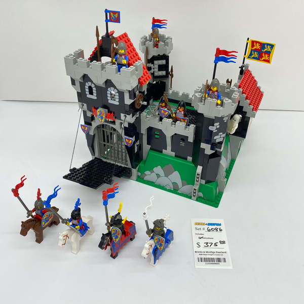 6086 Black Knight's Castle (U)
