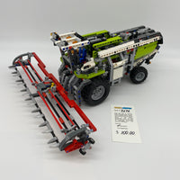 8274 Combine Harvester (U)